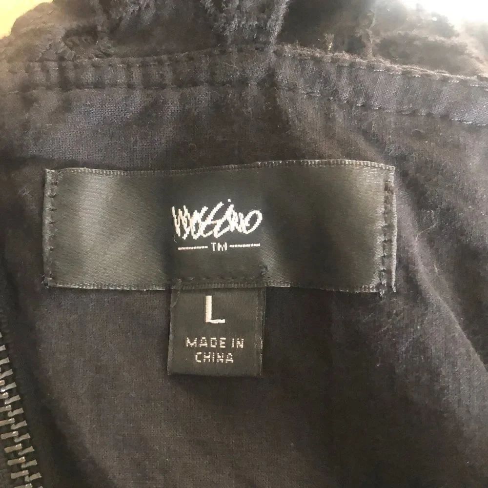 Mossimo Crop Top   - Picture 6 of 6